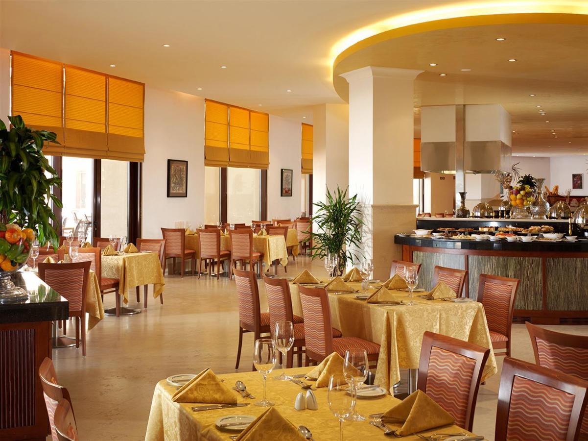 Intercontinental Aqaba By Ihg Hotel Exterior photo The restaurant at the hotel